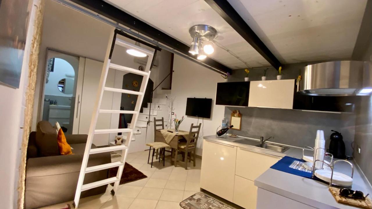 Zeus Charming Apartment Syracuse Exterior foto